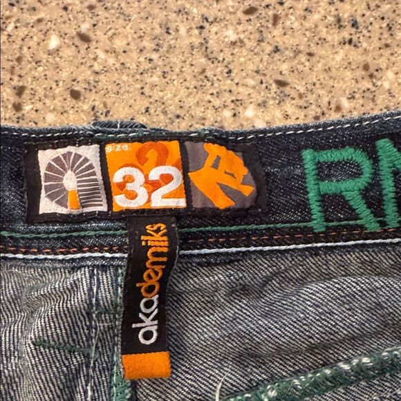 AKADEMIKS Baggy Y2K Hip Hop Streetwear Dragon Embroidery Tiger Patch Jorts Short - Picture 10 of 17